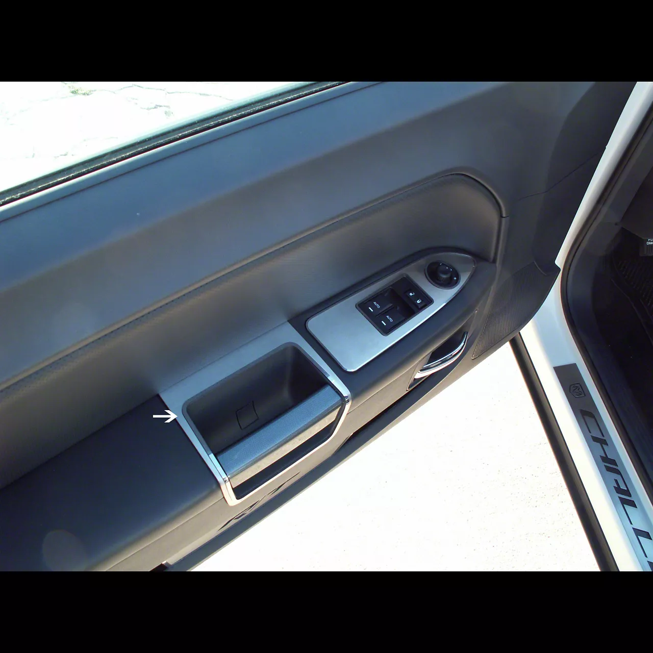 Brushed Door Handle Pull Trim (08-14 Challenger)