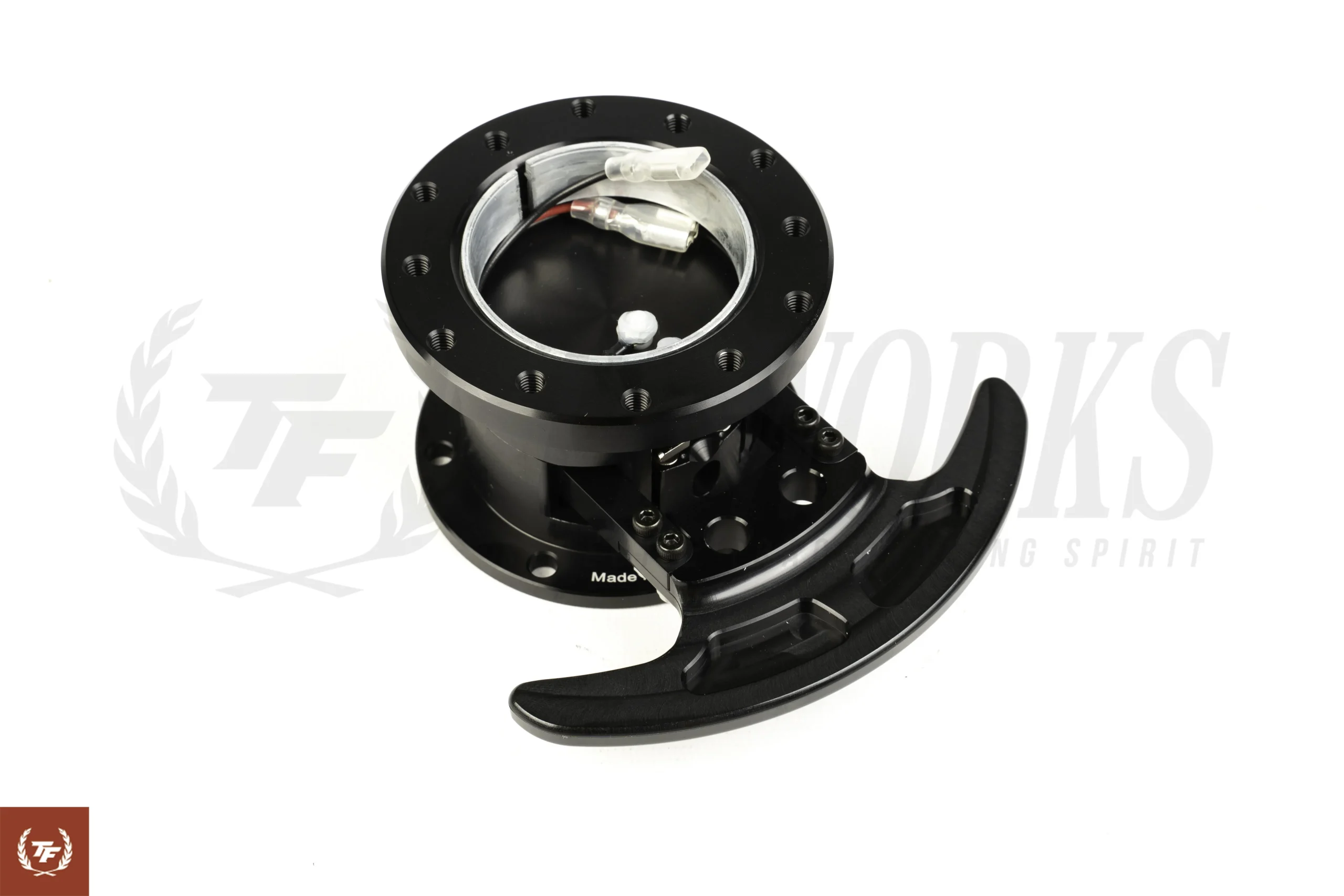 Works Bell Hybrid GTC Flip-Up Quick Tilt Steering Wheel Hub