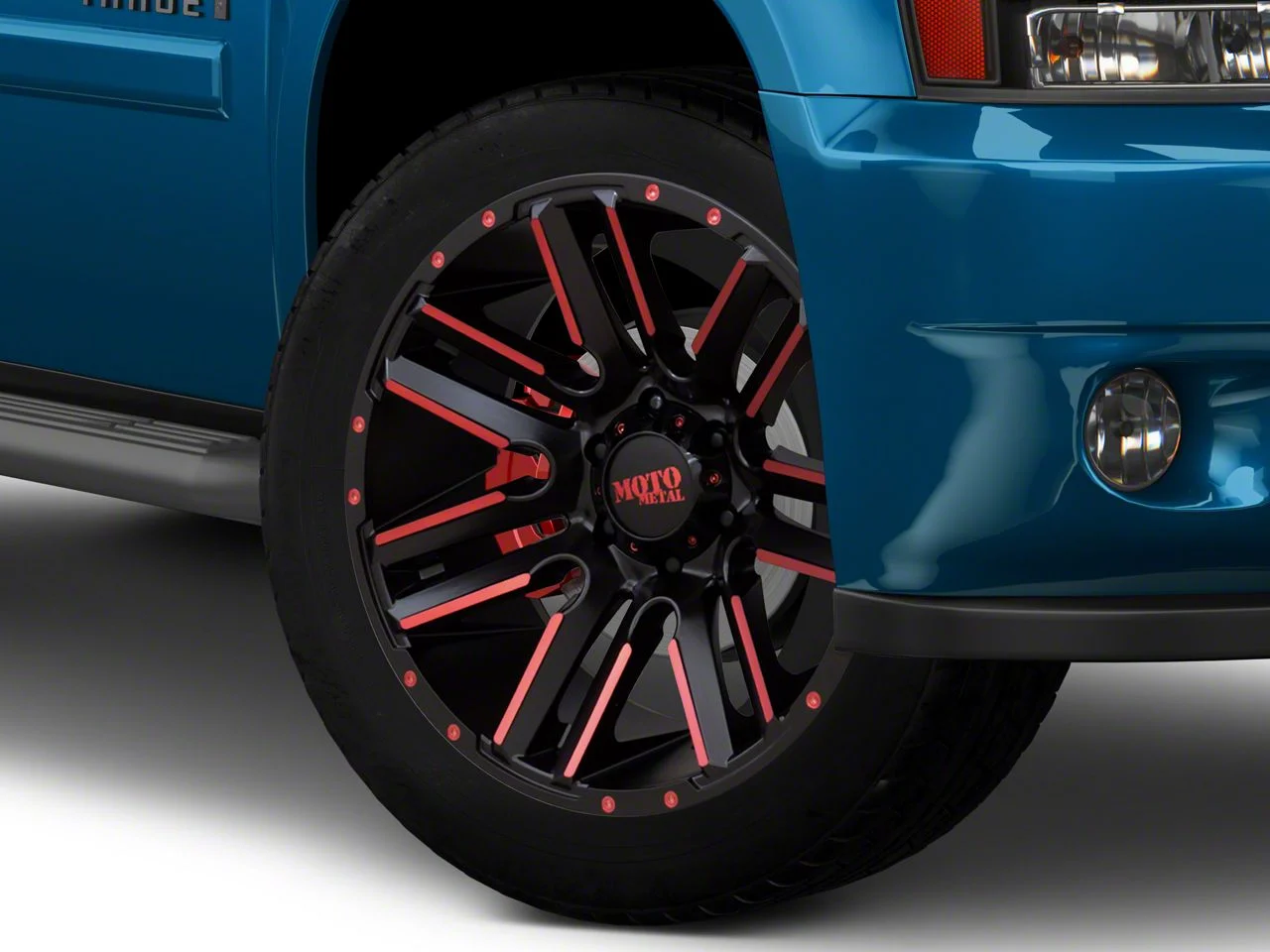 Moto Metal Razor Satin Black Machined Red Tint 6-Lug Wheel; 22x12; -44mm Offset (07-14 Tahoe)