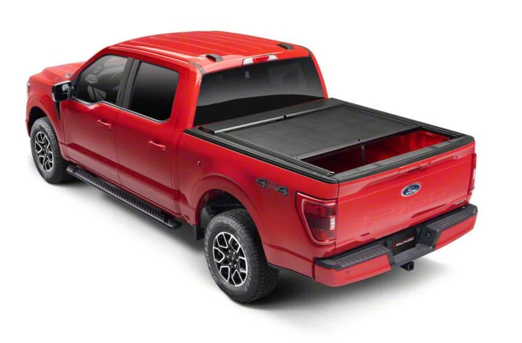 Roll-N-Lock M-Series XT Retractable Bed Cover (10-26 RAM 2500 w/ 8-Foot Box)